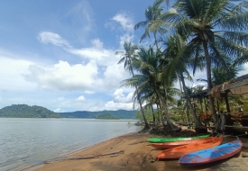 บ้านแม่ รีสอร์ท ที่พักเกาะช้างหมาแมวพักได้ ติดทะเล บรรยากาศดี ธรรมชาติมากๆ